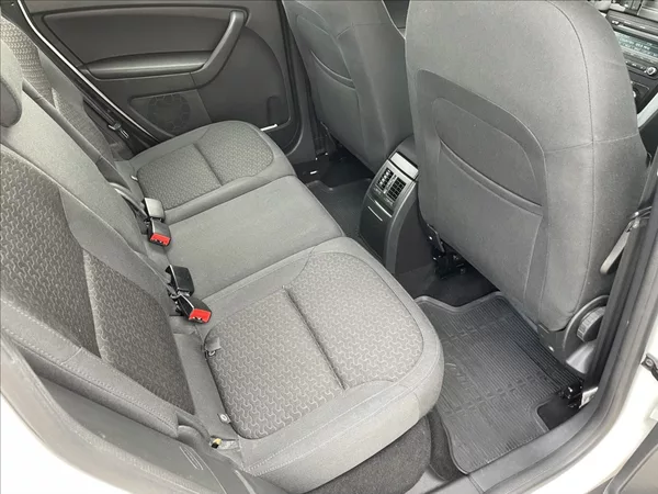 Škoda Yeti 2,0 TDI 81KW 4X4 ČR. - foto 20