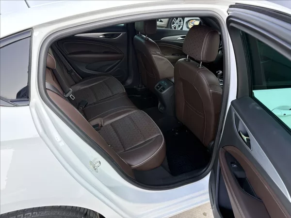 Opel Insignia 2,0 CDTi AWD AT8 Ultimate GS - foto 25