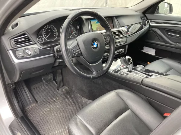 BMW Řada 5 2,0 525 XD ČR servis - foto 14