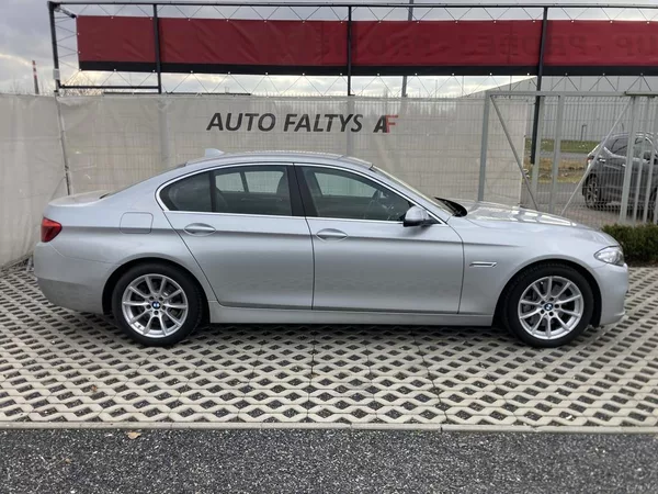 BMW Řada 5 2,0 525 XD ČR servis - foto 3