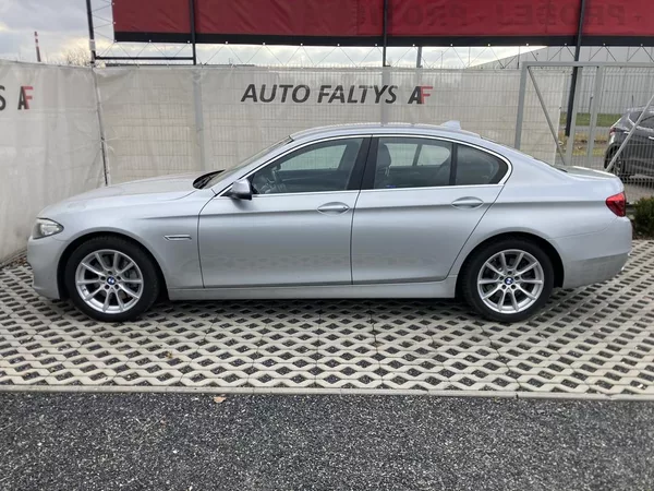 BMW Řada 5 2,0 525 XD ČR servis - foto 7