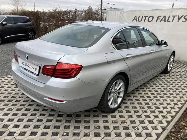 BMW Řada 5 2,0 525 XD ČR servis - foto 8