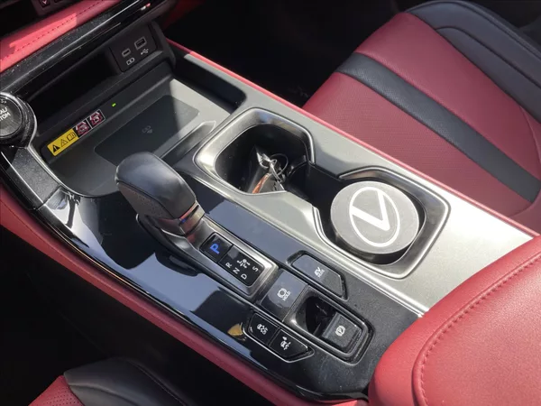 Lexus NX 350h 2,5 Hybrid F-SPORT top 4x4 NX - foto 12