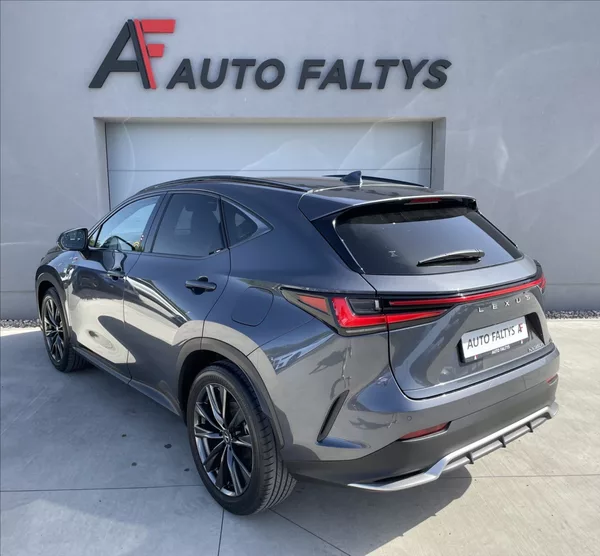 Lexus NX 350h 2,5 Hybrid F-SPORT top 4x4 NX - foto 5