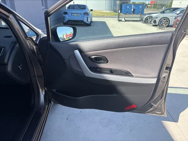 Kia Ceed 1,6 GDi 99 kw ČR 1. maj. servi - foto 21