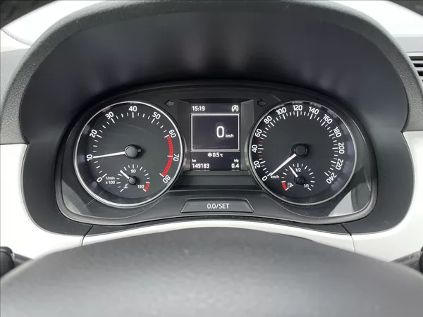 Škoda Fabia 1,2 TSI 66KW STYLE,KESSY,ČR. - foto 11