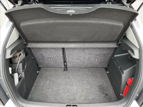 Škoda Fabia 1,2 TSI 66KW STYLE,KESSY,ČR. - foto 15