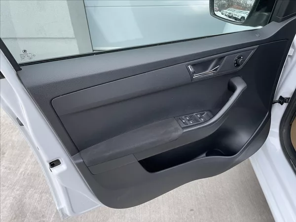 Škoda Fabia 1,2 TSI 66KW STYLE,KESSY,ČR. - foto 17