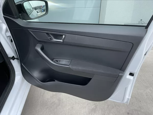 Škoda Fabia 1,2 TSI 66KW STYLE,KESSY,ČR. - foto 21