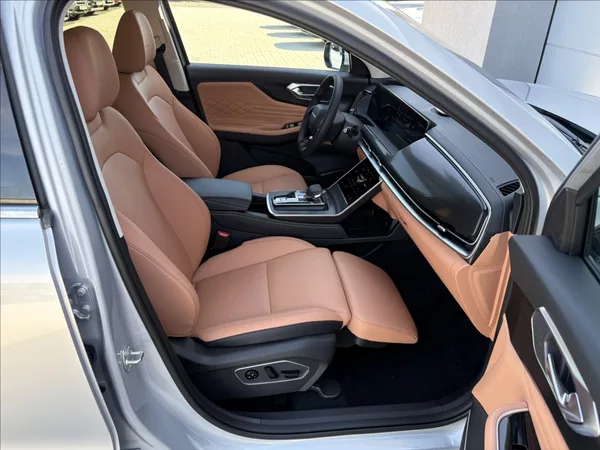 BAIC X7 1,5 T 138 KW AUTOMAT PANO NOVÉ - foto 11