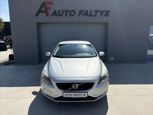 Volvo V40 1,6 D 84 kw. Č.R. - foto 2