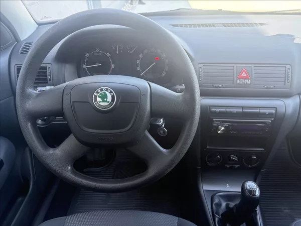 Škoda Octavia 1,9 ČR TOP stav prav servis - foto 18