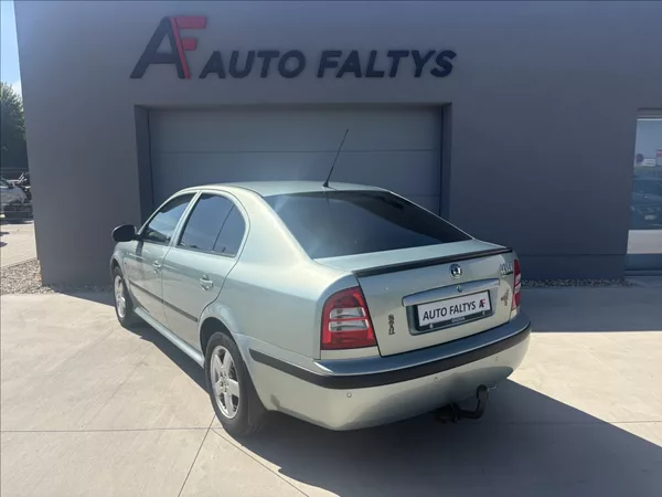 Škoda Octavia 1,9 ČR TOP stav prav servis - foto 5