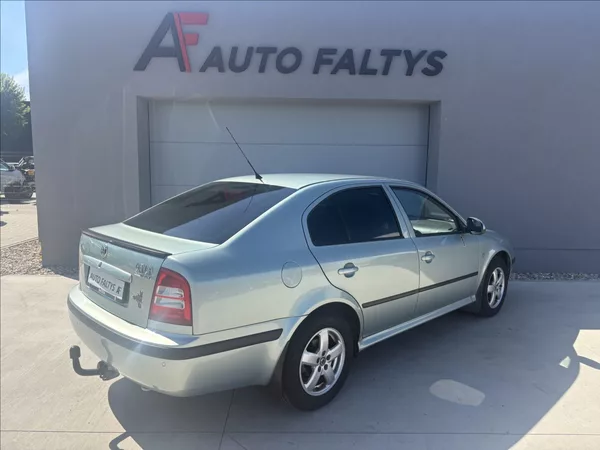 Škoda Octavia 1,9 ČR TOP stav prav servis - foto 7