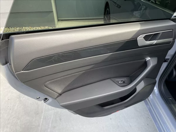 Volkswagen Arteon R 2.0TSI 235KW 4X4 DSG - foto 27