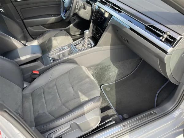 Volkswagen Arteon R 2.0TSI 235KW 4X4 DSG - foto 32