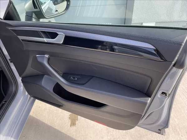 Volkswagen Arteon R 2.0TSI 235KW 4X4 DSG - foto 33