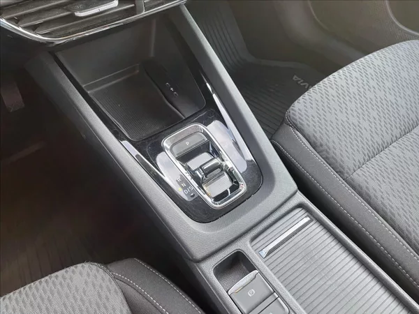 Škoda Octavia 2,0 TDI 110KW DSG STYLE ČR. - foto 14