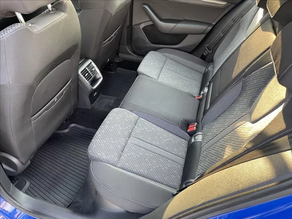 Škoda Octavia 2,0 TDI 110KW DSG STYLE ČR. - foto 20