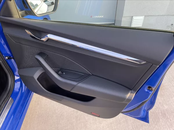 Škoda Octavia 2,0 TDI 110KW DSG STYLE ČR. - foto 23