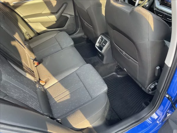 Škoda Octavia 2,0 TDI 110KW DSG STYLE ČR. - foto 24