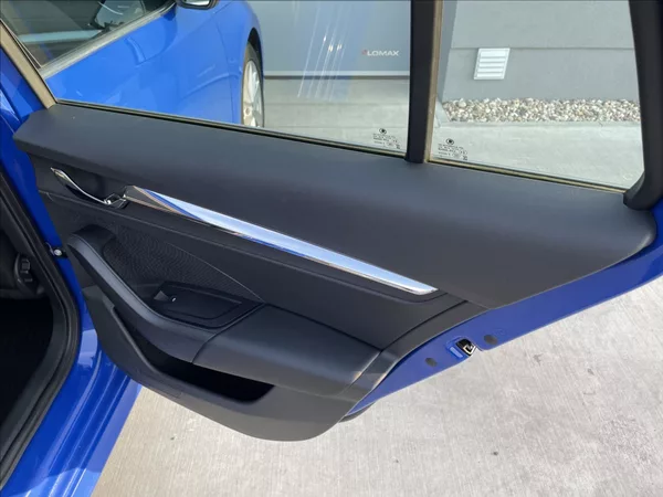 Škoda Octavia 2,0 TDI 110KW DSG STYLE ČR. - foto 25