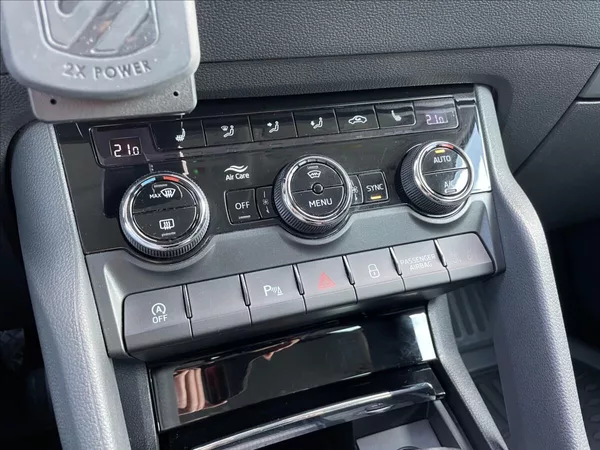 Škoda Karoq 2,0 TDI 110KW DSG 4X4 STYLE - foto 14