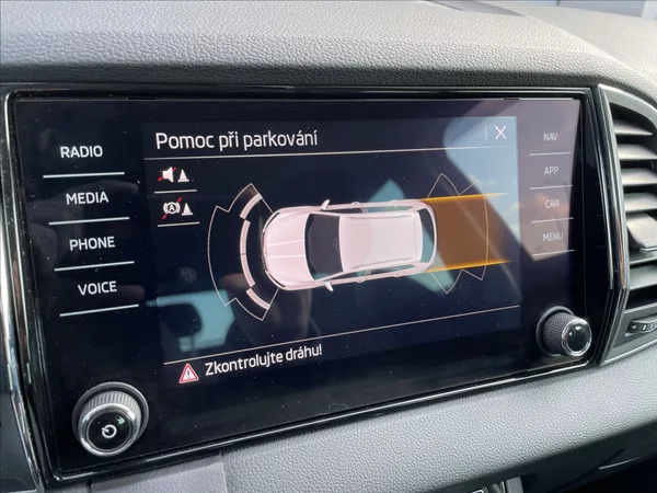 Škoda Karoq 2,0 TDI 110KW DSG 4X4 STYLE - foto 16
