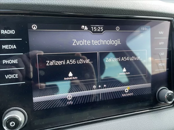 Škoda Karoq 2,0 TDI 110KW DSG 4X4 STYLE - foto 18
