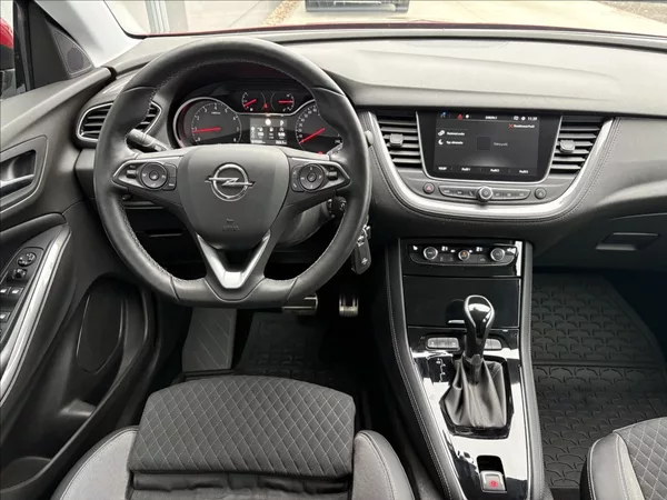 Opel Grandland X 1,2 96KW AT8 Č.R.1.majitel - foto 10
