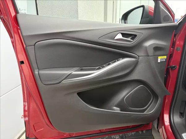 Opel Grandland X 1,2 96KW AT8 Č.R.1.majitel - foto 16