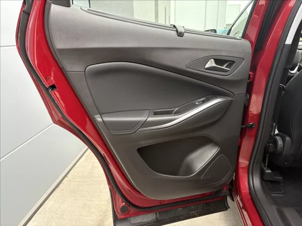 Opel Grandland X 1,2 96KW AT8 Č.R.1.majitel - foto 19
