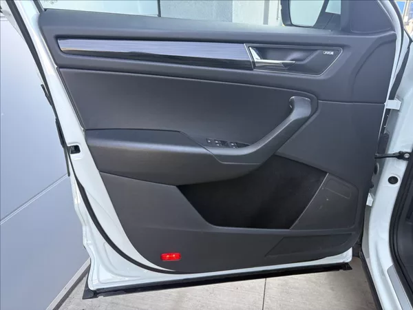 Škoda Kodiaq 2,0 140 kw ČR 2. majitel DSG - foto 19