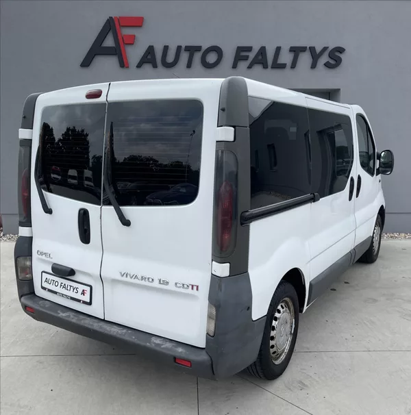 Opel Vivaro 1,9 DCi 74KW 9.MÍST - foto 3