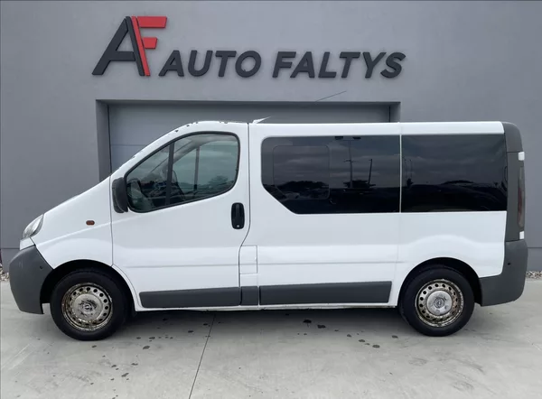 Opel Vivaro 1,9 DCi 74KW 9.MÍST - foto 6
