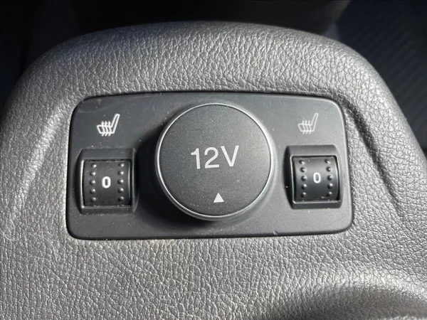 Ford Tourneo 1,5 TDCi 88KW 7.MÍST,ČR. - foto 14