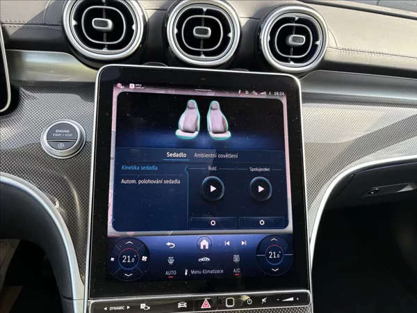 Mercedes-Benz Třídy C 2,0 220d 145 KW AMG 4 MATIC CZ - foto 18