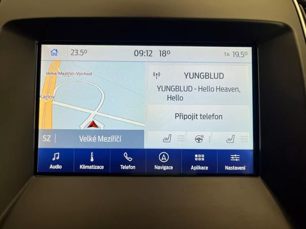 Ford Galaxy 2.5 HEV TITANIUM 7 míst - foto 21