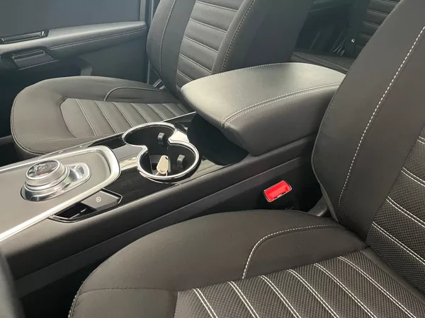 Ford Galaxy 2.5 HEV TITANIUM 7 míst - foto 28