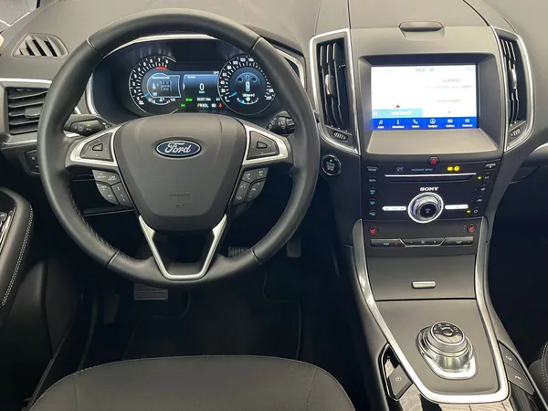 Ford Galaxy 2.5 HEV TITANIUM 7 míst - foto 8