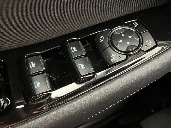 Ford Galaxy 2,5 HEV Titanium 7míst - foto 17