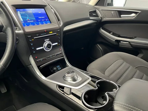 Ford Galaxy 2,5 HEV Titanium 7míst - foto 22