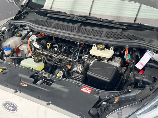 Ford Galaxy 2,5 HEV Titanium 7míst - foto 38