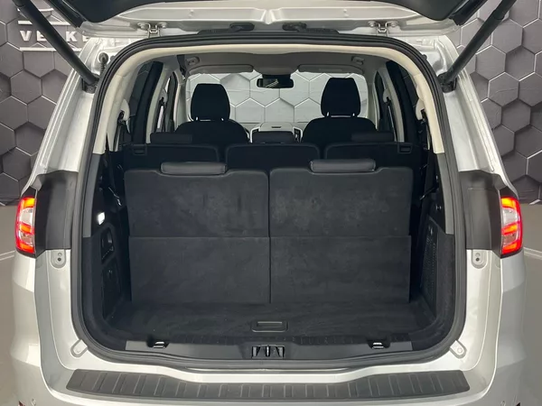 Ford Galaxy 2,5 HEV Titanium 7míst - foto 40
