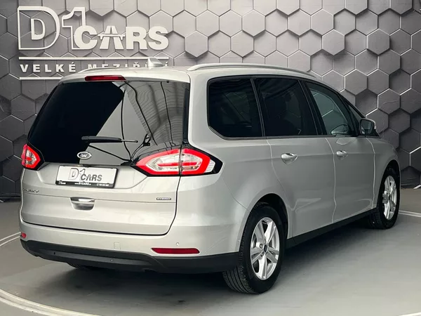 Ford Galaxy 2,5 HEV Titanium 7míst - foto 5
