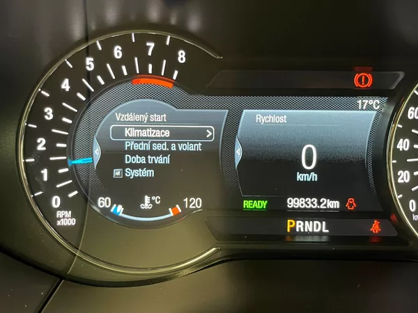 Ford Galaxy 2,5 HEV Titanium 7míst - foto 56