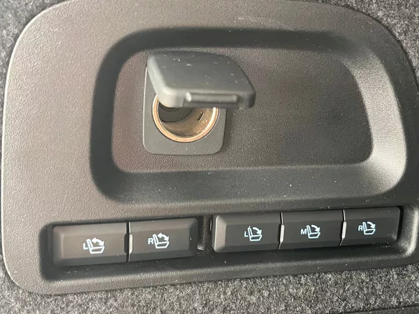 Ford Galaxy 2,5 HEV Titanium 7míst - foto 68