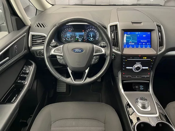 Ford Galaxy 2,5 HEV Titanium 7míst - foto 8