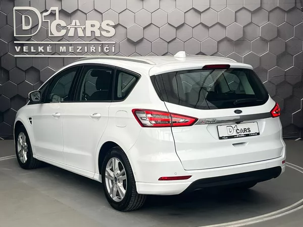 Ford S-MAX 2.0 EB Titanium LED manuál - foto 2
