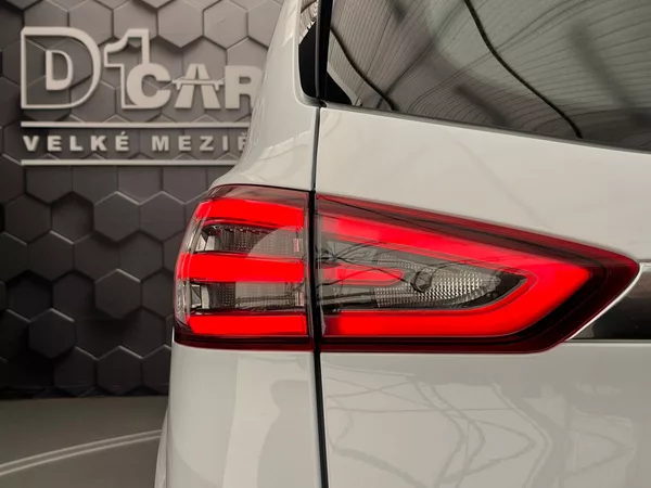 Ford S-MAX 2.0 EB Titanium LED manuál - foto 44